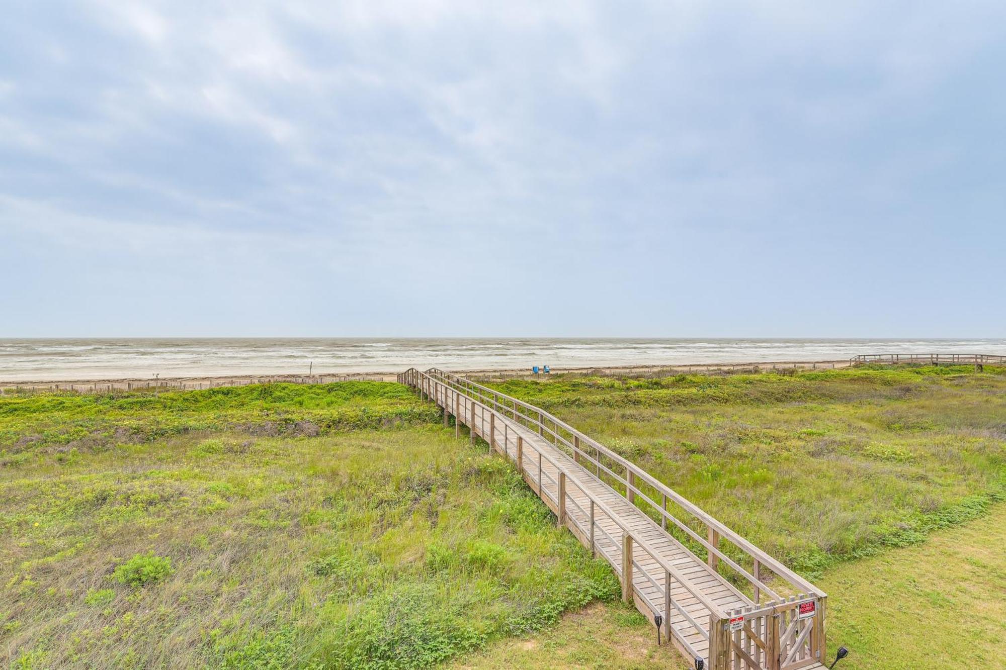 Beachfront Texas Retreat - 2 Decks, Patio And Views! Сърфсайд Бийч Екстериор снимка