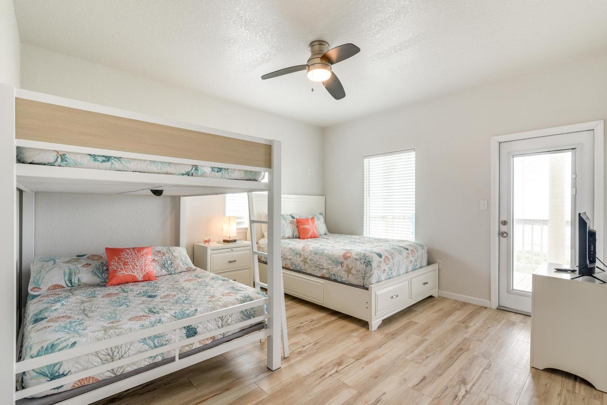 Beachfront Texas Retreat - 2 Decks, Patio And Views! Сърфсайд Бийч Екстериор снимка